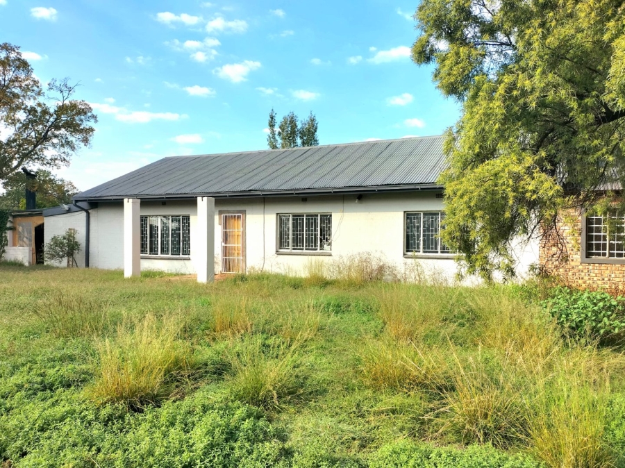 3 Bedroom Property for Sale in Bloemfontein Rural Free State